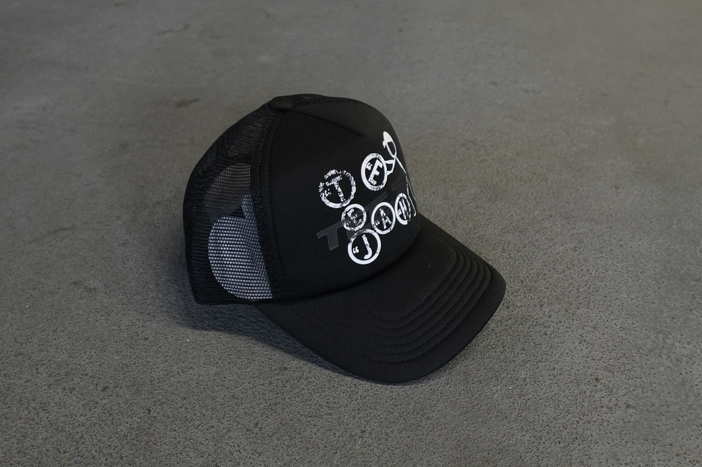 BUILDER TRUCKER CAP